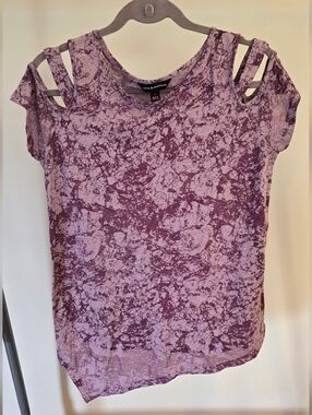 Rock & Republic Cutout Cold Shoulder Tie-Dye Top